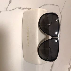 Black polarized Versace sunglasses women’s